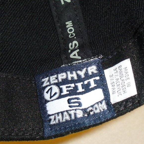 Byu Cougars Zephyr Mens Black Stretch Fit One Fit hat sz. Small New Ncaa - Picture 3 of 4